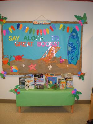 Beach Bulletin Board Ideas | So happy preparing for our next book fair. Beach Bulletin Boards, Bulletin Boards Theme, Summer Bulletin Boards, Reading Bulletin Boards, Classroom Doors, Bee Book, Preschool Bulletin, Preschool Bulletin Boards, Luau Theme