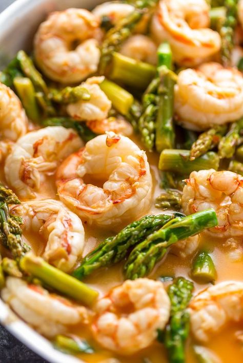 Garlic Shrimp And Asparagus, Yummy Shrimp Recipes, Shrimp Asparagus, One Pan Meal, Baker By Nature, Lemon Garlic Shrimp, Shrimp Recipes Healthy, Asparagus Pasta, Garlic Butter Shrimp