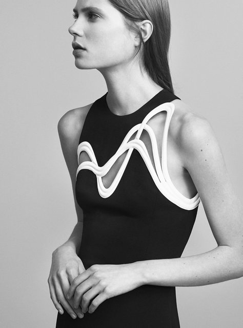 Black & white dress with graphic cutouts; contemporary fashion details // Mugler Resort 2017 Mugler Black, Corp Perfect, Street Mode, Fashion Design Inspiration, Resort 2017 Fashion, Detail Couture, Giovanna Battaglia, Chique Outfits, Futuristic Fashion