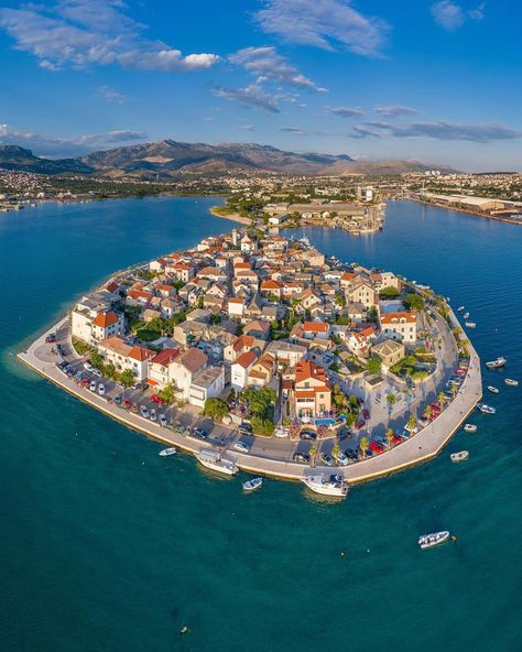 Croatia from above di Instagram "Vranjic, Split, Croatia" Split Croatia, September 8, Beautiful Places To Travel, Pretty Places, English Vocabulary, Croatia, Places To Travel, Vocabulary, Beautiful Places