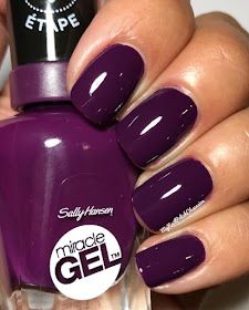 Sally Hansen Miracle Gel Colors, Sally Hansen Gel Polish, Sally Hansen Gel, Wine Nails, Sally Hansen Miracle Gel, A Chicken, Sally Hansen, Gold Sparkle, Gold Shimmer