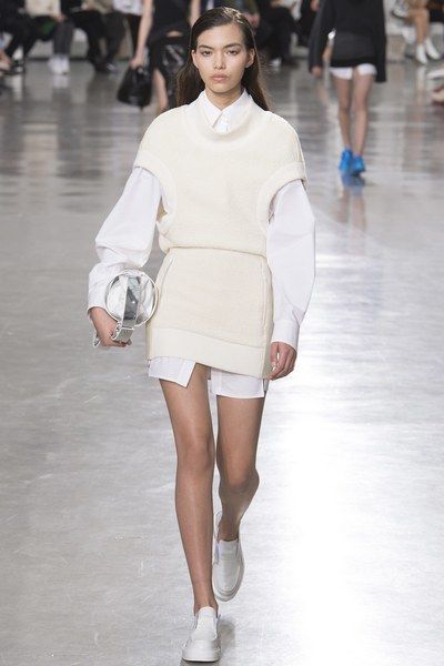 Winter Outfits White, Melissa Anderson, Long Sleeve Long Dress, Runway Inspiration, Runway Fashion Couture, Catwalk Fashion, White Cloth, Paco Rabanne, 가을 패션