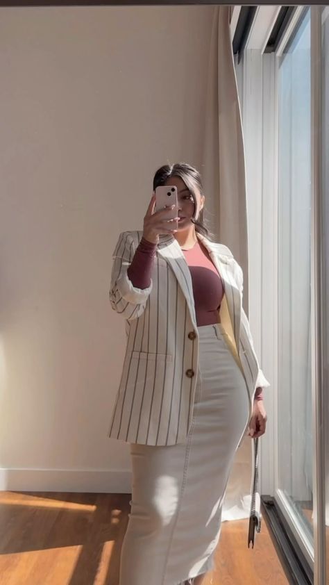 | Amy 🤎 (@stylebyamii) • Instagram photos and videos Outfits For December, Modest Clothing For Women, Modest Woman, Skirt Dress, Curvy Modest Outfits, Stylish Work Attire Classy, Minimal Outfit Ideas, Denim Dresses, Plus Size Modest Outfits