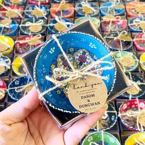 50 Pcs Wedding Bowl Favors for Guests in Bulk Personalized - Etsy Desi Wedding Favor Ideas, Return Gift For Wedding Guests, Custom Wedding Favor Ideas, Indian Wedding Favors For Guests, Wedding Favor Ideas Unique, Unique Wedding Favors For Guests, Bohemian Wedding Decor, Wedding Favors Rustic, Personalized Bridal Shower Gifts