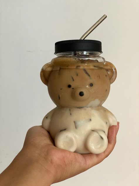 Bear Glass Cup, Fashion Clothes For Men, Cute Cartoon Bear, Coffee Obsession, Pretty Mugs, Cute Coffee, Aesthetic Coffee, Cartoon Bear, Clothes For Men