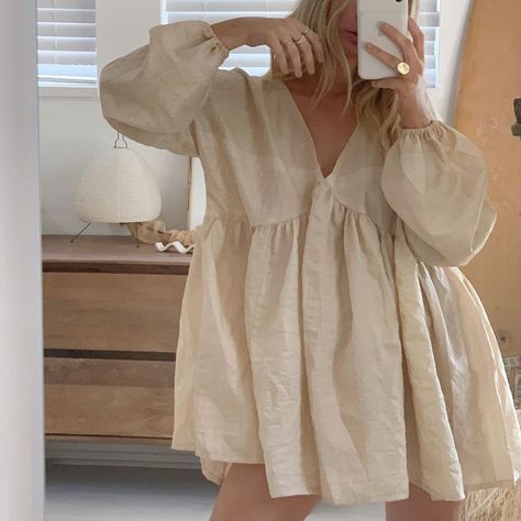 bohème on Instagram: “floatiest mini in Indian silk opening for pre order soon ~ made locally by Helena for bohème” Eastern Fashion, Thrift Flips, Cream Aesthetic, Queen Costume, Mini Cami Dress, Linen Dress, Outfits Casuales, Sewing Ideas, Free Spirit