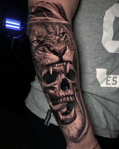 Tiger Tattoo Thigh, Headdress Tattoo, Black And Grey Tattoos Sleeve, Lion Tattoo Sleeves, Skull Sleeve Tattoos, Skull Sleeve, Lion Head Tattoos, Men Tattoos Arm Sleeve, Cool Arm Tattoos