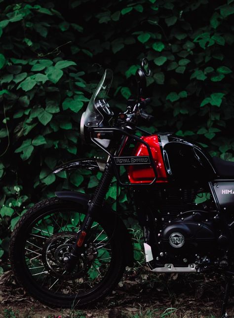 Himalaya Bike Wallpaper, Himalayan Bike Wallpaper Hd 4k, Bike Captions Instagram, Royal Enfield Stickers, Royal Enfield Hd Wallpapers, Himalayan Royal Enfield, Royal Enfield Wallpapers, Moto Wallpapers, Royal Enfield Himalayan