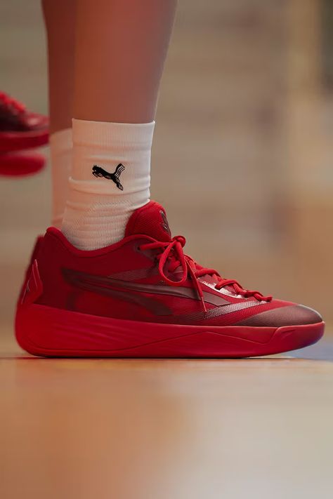 Puma Basketball Shoes, Basketball Shoes Kyrie, Bball Shoes, Basket Shoes, Terrible Tattoos, Best Basketball Shoes, Matching Hoodies, Basketball Photography, Tenis Nike