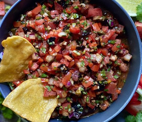 Salsa with Ancho Chiles - Alton Brown Sardine Toast, Nibbles For Party, Alton Brown, Bread Appetizers, Breakfast Drink, Soup And Sandwich, Appetizer Dips, Stuffed Jalapeno Peppers, Fresh Tomatoes