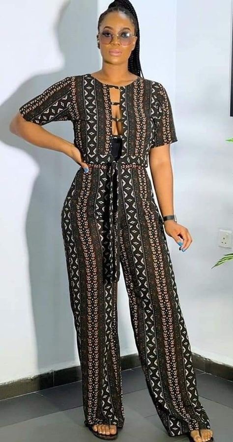 Loose Playsuit, Best Maxi Dresses, Classy Jumpsuit, Mini Skirt Style, Dress Ankara, 2piece Outfits, African Print Dress Ankara, Elegant Outfit Classy, African Print Dress Designs