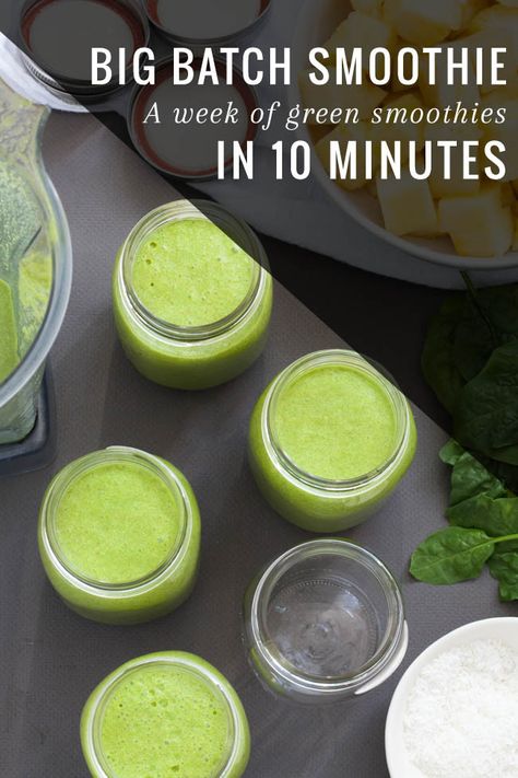 How to Prep a Weeks Worth of Green Smoothies | HelloNatural.co Pina Colada Recipe, Smoothie Fruit, Green Drink, Best Smoothie, Green Detox Smoothie, Healthy Green Smoothies, Pineapple Smoothie, Healthy Shakes, Green Smoothies