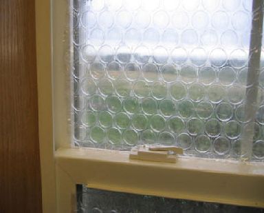 Bubble wrap: poor man's stained glass--great for privacy without blocking the light--must do! Bubble Wrap Window Insulation, Bubble Wrap Windows, Bubble Wrap Insulation, Small Greenhouse, Survival Gardening, Greenhouse Plans, Window Privacy, Diy Window, Window Insulation