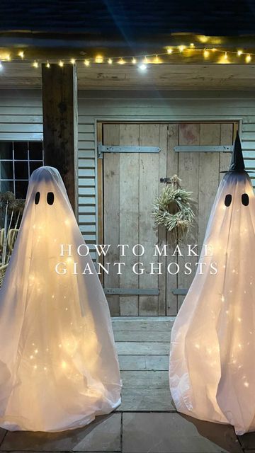 Chelsea | Exposed Brick & Wood on Instagram: "HAPPY FRIDAY!!! And what a Friday treat I have for you 👻 these have to be my absolute favourite Halloween makes that I’ve done and I thought the song was perfect for Mr and Mrs ghost’s first appearance! All you will need is • tomato cage/ plant stand • polystyrene/ foam ball • an old white sheet • battery operated fairy lights • cardboard to make the eyes Let me know what you think below 👻🎃" Tomato Cage Plant Stand, How To Make Ghosts, Halloween Home Decor Ideas, Diy Halloween Ghosts, Handmade Halloween Costumes, Scary Halloween Decorations Diy, Best Halloween Costumes Ever, Ghost Diy, Beautiful Halloween