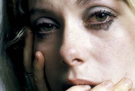 Jerry Schatzberg, White Oleander, Random Aesthetics, Pretty When You Cry, Catherine Deneuve, Grunge Style, Nostril Hoop Ring, Old Hollywood, Cyberpunk