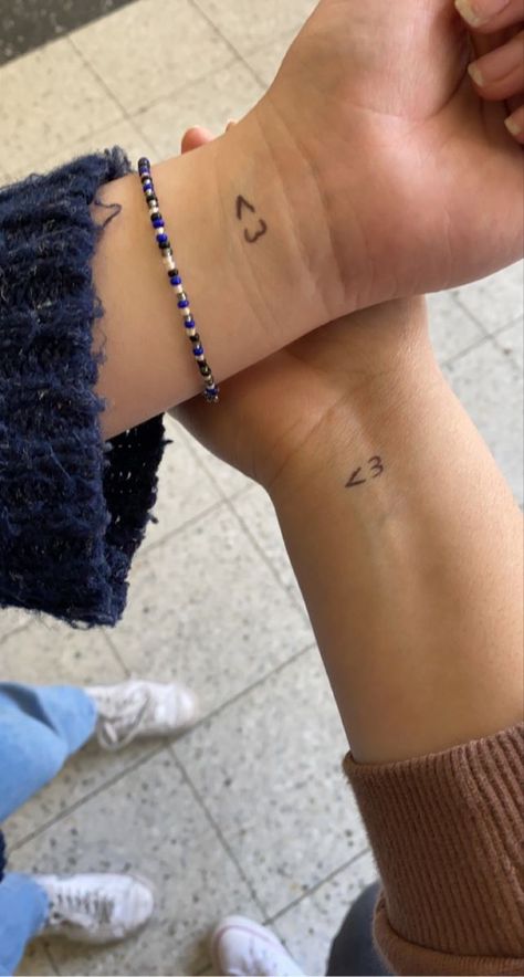 Cute Tattoos For 3 Best Friends, Cute Matching Wallpapers For Besties Aesthetic, Mini Bff Tattoos, Matching Bestie Tattoos Aesthetic, Cute Bsf Tatoos, Friends Small Tattoos, Little Matching Tattoos Best Friends, Matching Tattoos Couples Aesthetic, Mini Matching Tattoos Couples