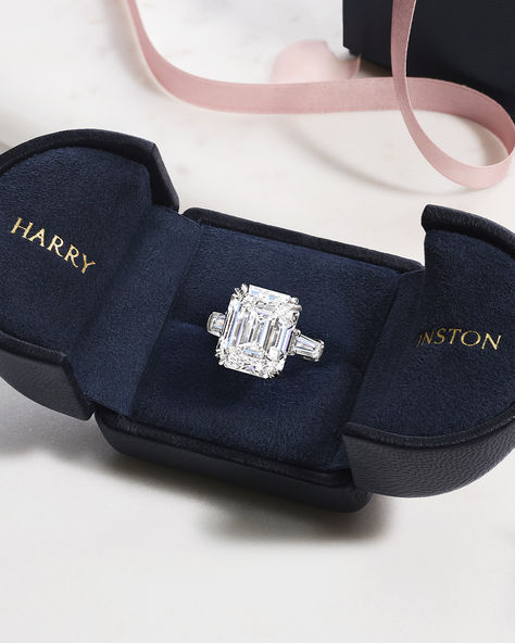 With an innovative diamond-led design, a Classic Winston Emerald-Cut engagement ring is a brilliant way to begin the next chapter of your love. Say “yes” to this Classic Winston Emerald-Cut Engagement Ring with Tapered Baguette Side Stones from Harry Winston. Harry Winston Engagement Ring Emerald, Harry Winston Engagement Ring, Large Diamond Engagement Rings, Harry Winston Ring, Harry Winston Engagement, Harry Winston Jewelry, Twin Ring, Harry Winston Diamond, Engagement Ring Necklace