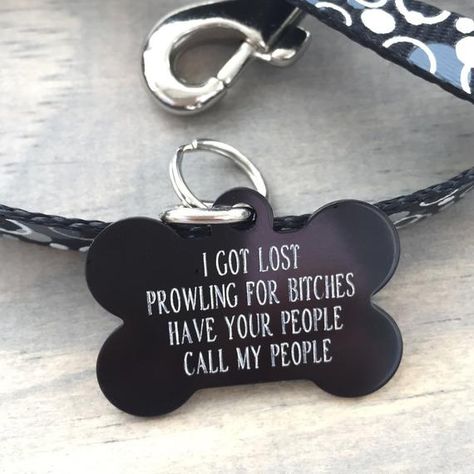 Funny Dog Tags, Cute Dog Tags, Engraved Dog Collar, Luxury Dog Collars, Engraved Dog Tags, Dog Business, Custom Pet Tags, Dog Collar With Name, Dog Name Tags