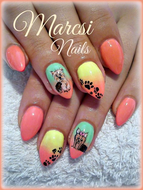 Paw Print Nails, Dog Nail Art, Manicure Pictures, Black Ombre Nails, Dog Design Art, Baby Boomers Nails, Fantastic Fashion, Animal Nail Art, Colorful Nail Art