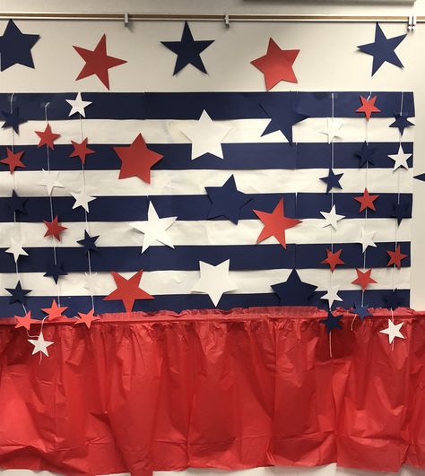 Flag Bulletin Board Ideas, Red White Blue Bulletin Board, Back Drop Diy, Patriotic Backdrop, Patriotic Picnic, Painted Fabric, Bulletin Board Ideas, Diy Backdrop, Diy Cans