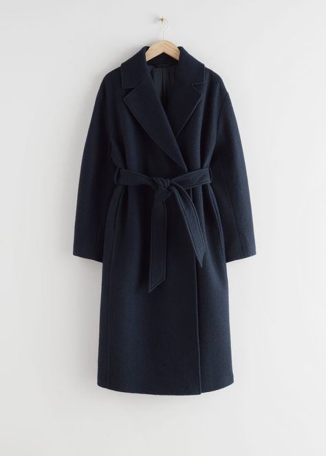 Belted Wool Coat, Navy Wool Coat, Ultimate Capsule Wardrobe, Oversized Wool Coat, Crinkle Top, Navy Coat, Wool Coat Women, French Women, Belted Coat