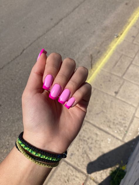 Barbiecore Nails, Different Types Of Curls, Barbie Nails, French Tip Nail Designs, Awesome Nails, Nails Prom, Nail Patterns, Pink Vibes, Spring Nail