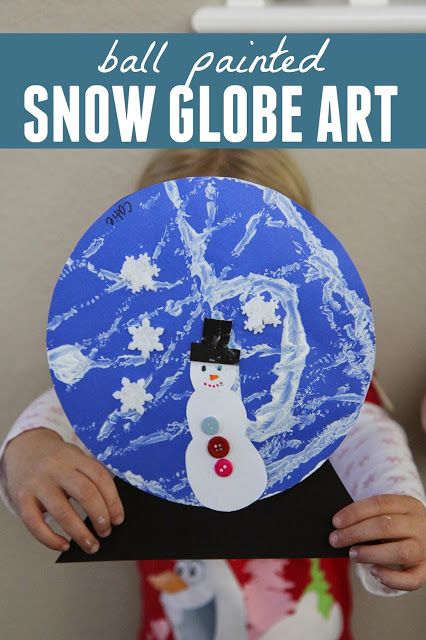 Ball Painted Snow Globe Craft - fun winter art activity for kids! Preschooler Crafts, Snow Globe Craft, Winter Activities For Toddlers, Snow Crafts, Snow Globe Crafts, Globe Crafts, January Crafts, Infant Room, Snow Theme