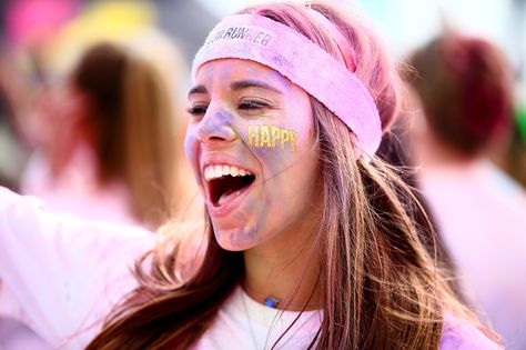 6 Things to Know Before Your First Color Run Color Run Shirts, Color Run Outfit, Running Short Outfits, Colour Run, Sweat Bands, College Photos, Marketing Activations, Best Running Shorts, Colors Party