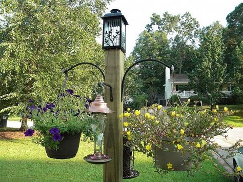 build this freestanding bird feeder and flower post, diy, flowers, gardening, how to, repurposing upcycling, woodworking projects Diy Bird Feeder Stand, Homemade Bird Feeder, Bird Feeder Station, Bird Feeder Stands, Bird Feeding Station, Diy Bird Feeder, Humming Bird Feeders, Garden Yard Ideas, Backyard Birds