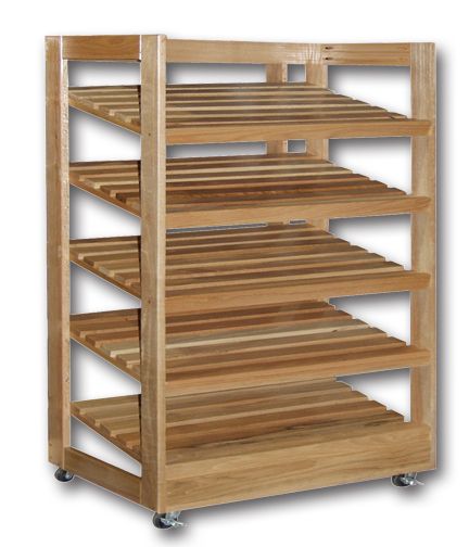 Bread Display Rack, Bread Shelf Display, Wooden Display Rack, Bread Shelf, Jeans Display, Grocery Display, Fruit And Veg Shop, Bread Display, Bakery Store