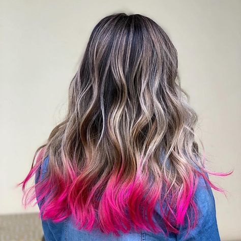 Pink Hair Tips, Dip Dyed Hair, Copper Hair Color Ideas, Dipped Hair, Dyed Tips, Hair Dye Tips, Mermaid Hair Color, Dip Dye Hair, Colored Hair Tips