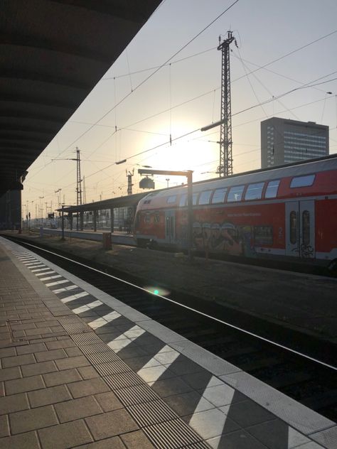 Train station to Frankfurt Train Station, Stairs, Germany, Train, Road, Quick Saves, Frankfurt