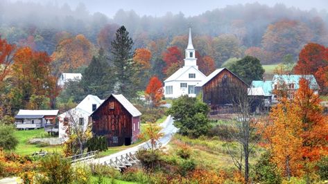 The 10 Worst States for Retirees Rock Soup, Vermont Photography, Misty Autumn, Small Cities, Wholesome Life, Samuel De Champlain, Vermont Fall, Autumn Watercolor, Autumn Foliage