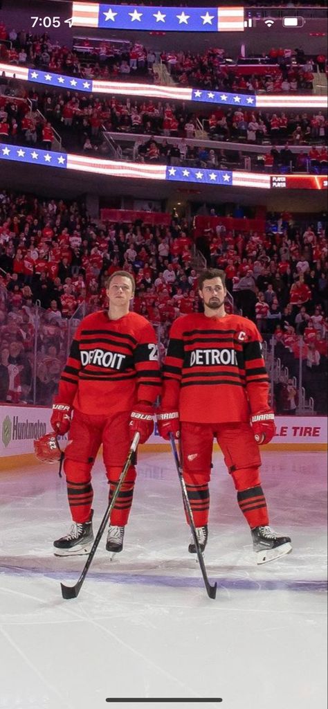 Lucas Raymond, Dylan Larkin, Hockey Wedding, Boys Hockey, Hockey Men, Ray Ray, Hockey Pictures, Detroit Sports, Detroit City