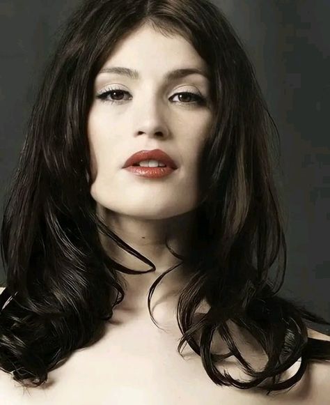 Gemma Arterton Movies, Gemma Arterton, Pretty Faces, Female Celebrities, Kate Moss, Brunettes, Pretty Face, Film, Celebrities