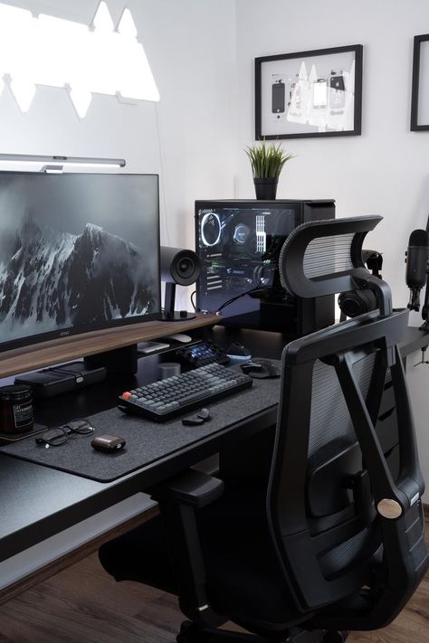 Gaming Room Ideas For Boys, Work Setup, Design Flyers, Gaming Design, Computer Desk Setup, Home Studio Setup, Desktop Setup, Bedroom Setup, Computer Room