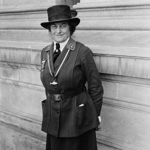 Juliette Gordon Low, the founder of the Girl Scouts in America Girl Scouts History, Juliette Gordon Low, Between Earth And Sky, Scout Games, Girl Scouts Daisy, Girl Scout Brownies, Girl Scout Swaps, Scout Swaps, Daisy Troop