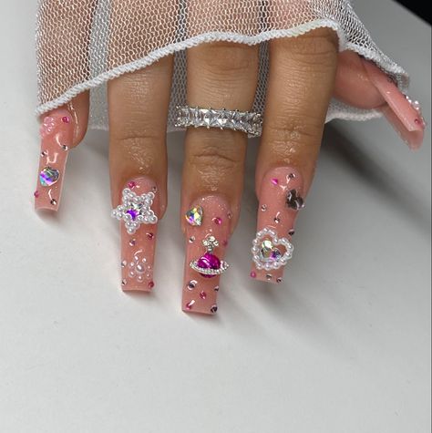 Nail Designs With Planet Charm, Planet Nails Acrylic, Planet Charm Nails Design, Short Nails With Planet Charm, Acrylic Nails Planet Charms, Pink Planet Charm Nails, Planet Nails, Girly Nails, Pink Chrome Nails