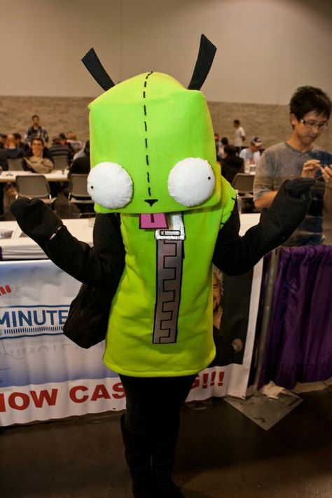 Awesome Gir cosplay from Invader Zim Zim Cosplay, Johnny The Homicidal Maniac, Jhonen Vasquez, Character Clothes, Nickelodeon Cartoons, Rawr Xd, Book Author, Scene Kids, Invader Zim