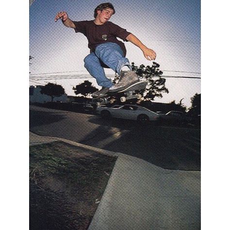 Skate Pics, Rodney Mullen, Skate Photography, Skateboard Photos, Bones Brigade, Skateboard Pictures, Skate Photos, Skate 3, Skateboard Photography