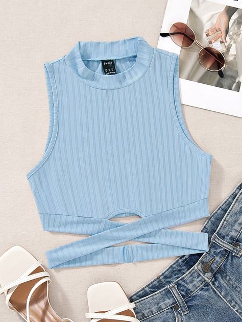 Celeste Casual Collar  Tela Liso Tank Embellished Elástico Ligero  Ropa de Mujer Sleeveless Mock Neck, Teen Outfits, Boho Crop Tops, Fashion Top Outfits, Trendy Outfits For Teens, Women Tank Tops, Summer Crop Tops, Blue Crop Tops, Mock Neck Top