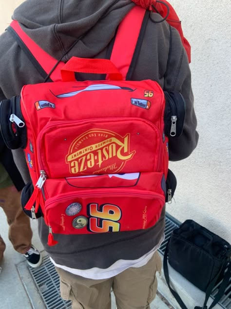 Lightning Mcqueen Plush, Lightning Mcqueen Backpack, Lightning Mcqueen Aesthetic, Mcqueen Aesthetic, Cars Backpack, Couple Cars, برق بنزين, Mochila Jansport, Lighting Mcqueen