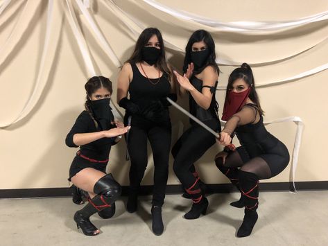 Diy Ninja Women Costume, Ninja Group Costume, Diy Ninja, Halloween Costumes For Teens Girls, Teen Halloween, Duo Costumes, Duo Halloween Costumes, Costumes For Teens, Group Costumes