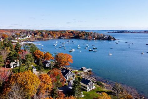 The 18 Best Resorts In Maine In 2024 [Photos] Resorts In Maine, Southern Maine Coast, Seaside Inn, Kennebunk Maine, Maine Winter, Oceanfront Cottage, Kennebunkport Maine, Southern Maine, Old Orchard Beach