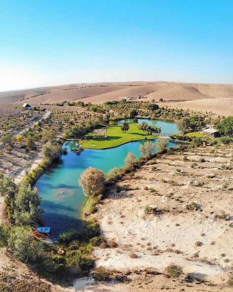 Israel Tourism on Instagram: “This isn't another desert mirage, this amazing place, known as the Fountain of Youth, can be found in the Negev Desert. #VisitIsrael…” Fountain Of Youth, Holy Land, Asia Travel, Travel Inspiration, The Good Place, Beautiful Places, Tourism, Water, Travel