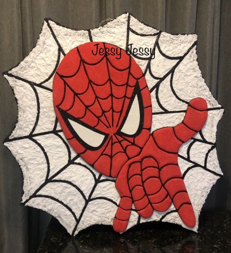 Spiderman Pinata, Spiderman Birthday Party Decorations, Spiderman Birthday Party, Diy Pinata, Spiderman Party, Spiderman Birthday, Superhero Birthday Party, Superhero Birthday, Stone Art