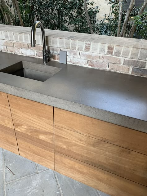 Outdoor Bbq Area With Sink, Outdoor Patio Counter Ideas, Backyard Bbq Design, Polished Concrete Outdoor Kitchen, Concrete Benchtop Outdoor, Barbeque Area, Outside Sink Ideas Backyards, Outdoor Wet Bar, Outdoor Kitchen Concrete Countertops