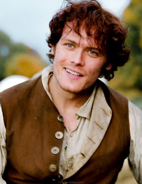 Jamie From Outlander, Men Faceclaims, Traveling Nurse, Outlander Funny, Charlie Weasley, Gabaldon Outlander, Diana Gabaldon Books, James Fraser Outlander, Sam Hueghan