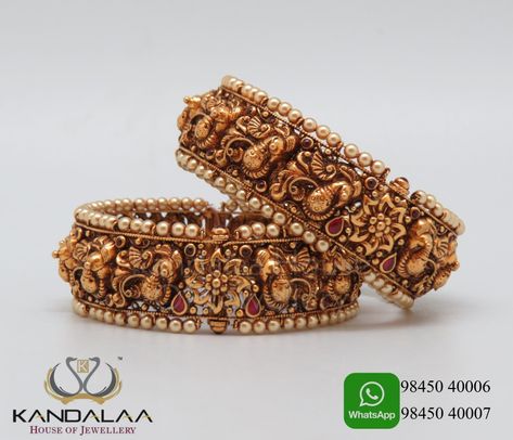 Nakshi Bangles Antique Gold, Temple Bangles Gold Jewellery, Nakshi Bangles Gold, Temple Jewellery Bangles, Antique Gold Bangles Design, Necklace Set Indian Bridal Jewelry, Antique Bangles, Gold Bangles Indian, Wedding Jewelry Sets Bridal Jewellery