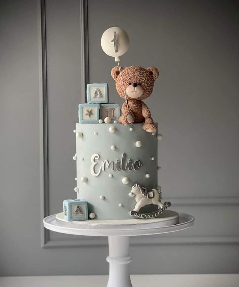 Bear Baby Shower Cake, Rodjendanske Torte, Baby Boy Birthday Cake, Pastel Baby Shower, Baby First Birthday Cake, Idee Babyshower, Baby Birthday Decorations, Baby Boy 1st Birthday Party, Teddy Bear Cakes